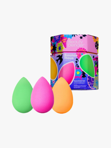 Beautyblender Bounce Haus Essentials Set in branded components on a light gray background